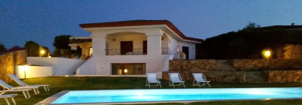 Villa Smeralda Palau 0*,  Itálie