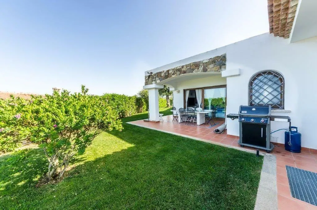Villa Smeralda Palau 0*,